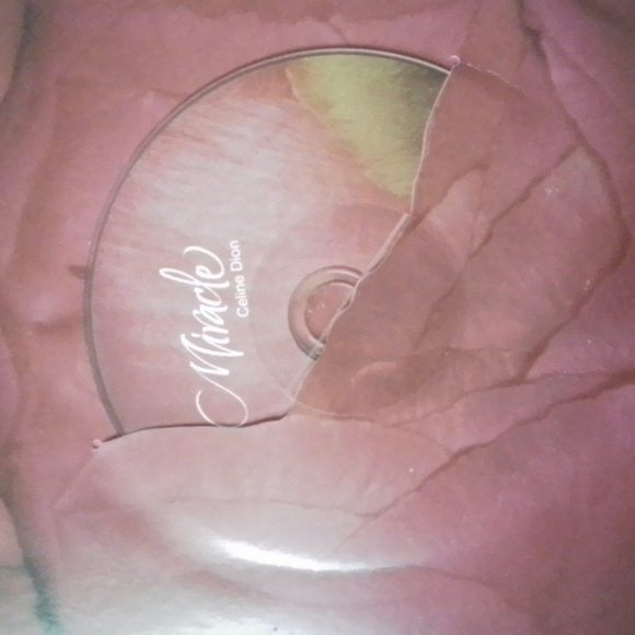 Anne Geddes & Celine Dion MIRACLE A Celebration of New Life hardcover book - Picture 6 of 8